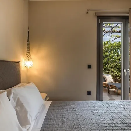 Dimitra - Saint Nikolas Retreat Willa